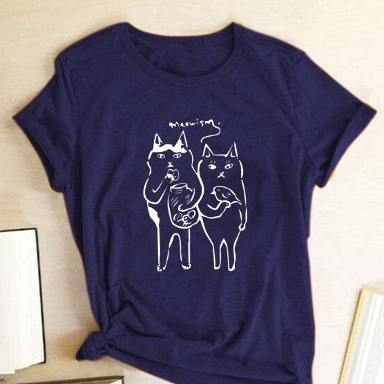 猫のイラストのTシャツ