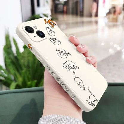 猫イラストのiphoneケースの白を手に持つ