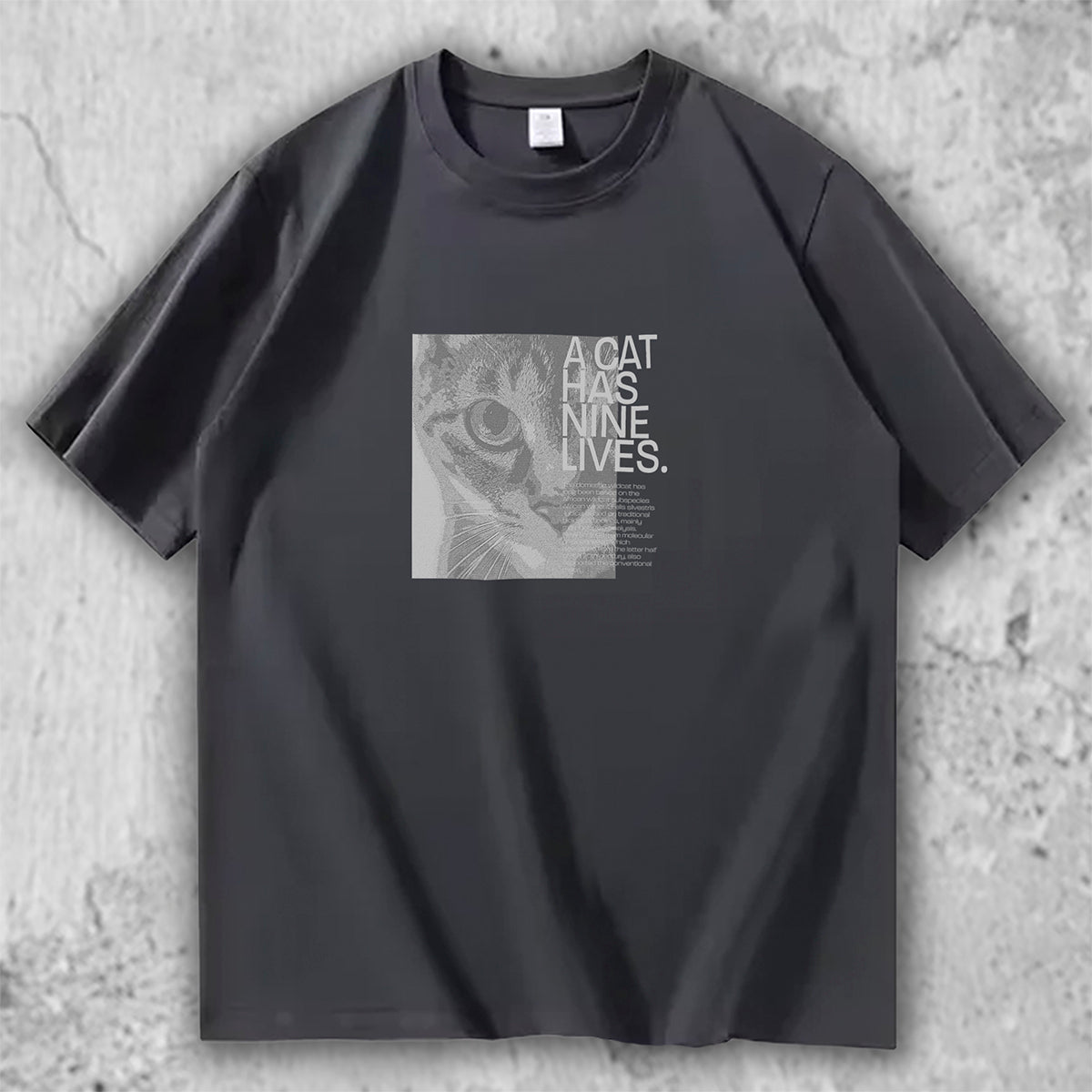 猫 グラフィックTシャツ｜A CAT HAS NINE LIVES. – necomeオリジナル