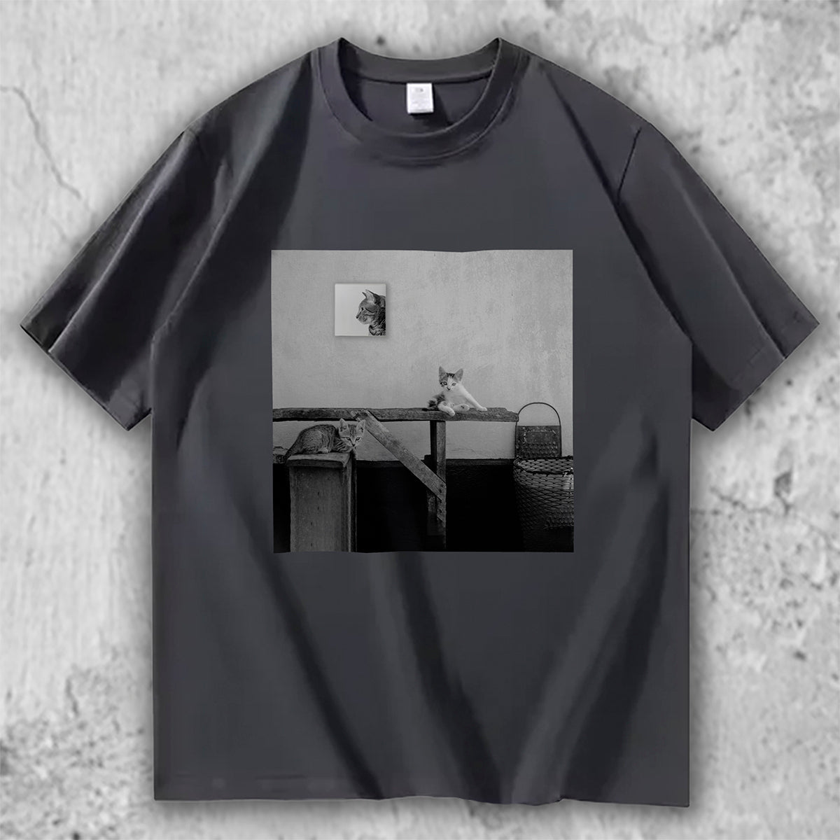 猫 フォトアートTシャツ｜静かな午後 – necome オリジナル